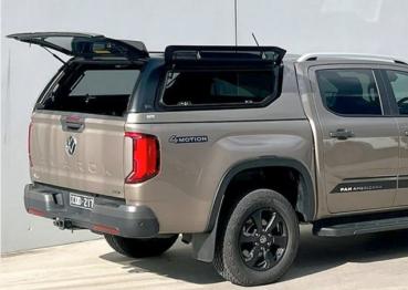 Hardtop mit elektrisch angesteuerten aufklappbaren Seitenscheiben, kabinenhoch, zweifarbig lackiert für VW Amarok Doppelkabiner, Modell 2023
