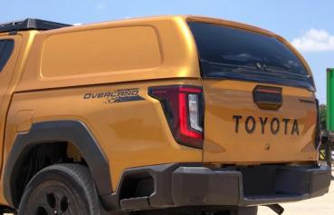 Hardtop in Wagenfarbe lackiert, kabinenhoch, für Toyota Hilux Doppelkabiner, Modell 2026