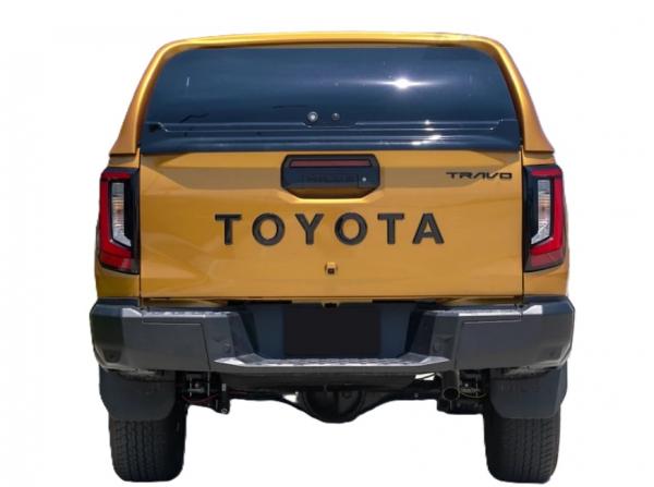 Hardtop mit aufklappbaren Seitenscheiben, in Wagenfarbe lackiert, kabinenhoch, für Toyota Hilux Doppelkabiner, Modell 2026